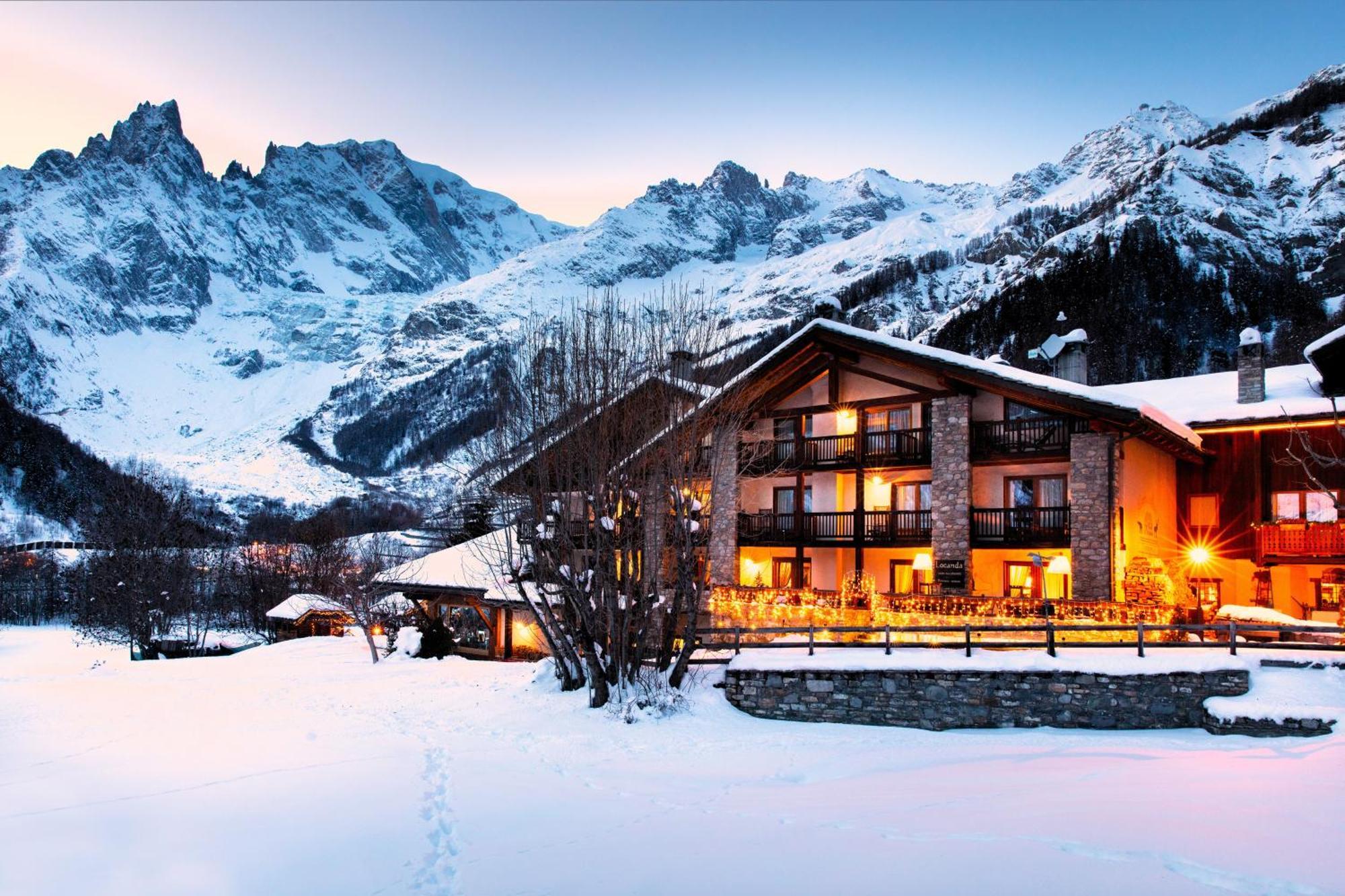 Auberge De La Maison Courmayeur Exteriör bild