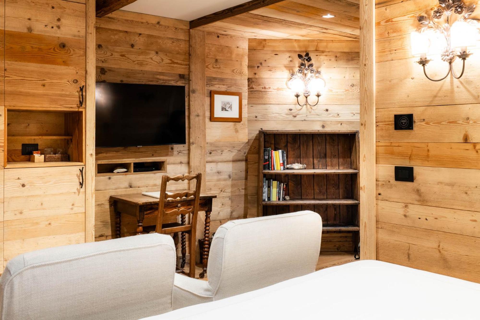Auberge De La Maison Courmayeur Exteriör bild